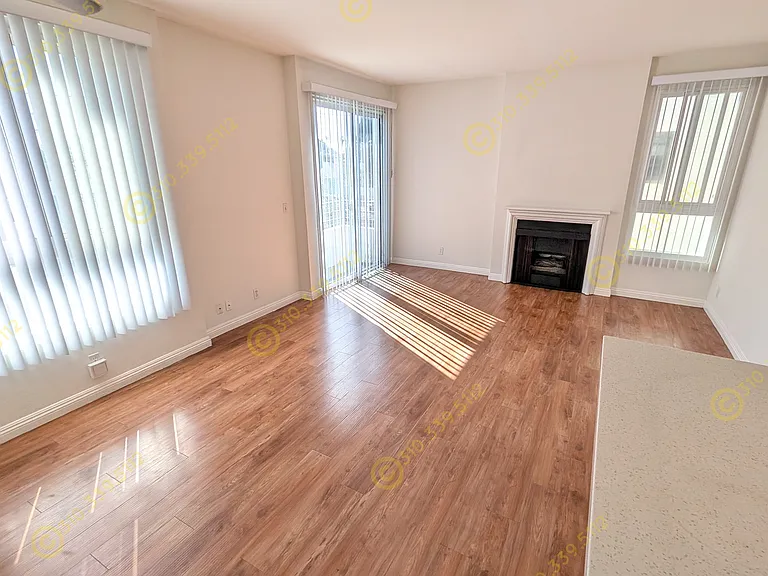 6717 W 86th Pl #2 — Photo 5