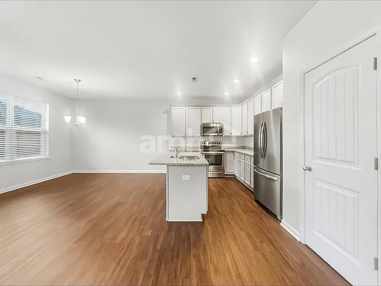 103 Ramshackle Way — Photo 4
