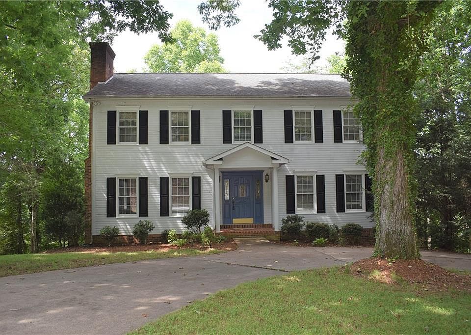 1st image of 1005 Wellington Ct