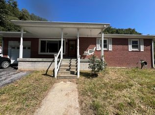 14 Marshalls Br, Jenkins, KY 41537