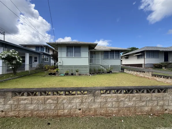 2448 N School St, Honolulu, HI 96819