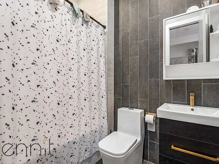 1443 Lincoln Pl #3R — Photo 5