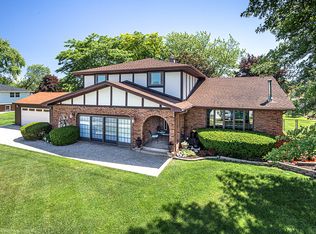 11823 S Laramie Ave, Alsip, IL 60803