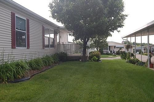 1st image of 305 Village Ct