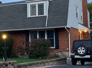 1820 Dartmouth Dr, Norristown, PA 19401