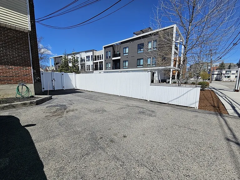 91 Irving St #91 — Photo 34