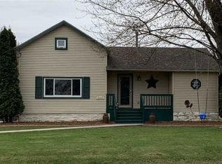 137 W 18th Ave, Oshkosh, WI 54902