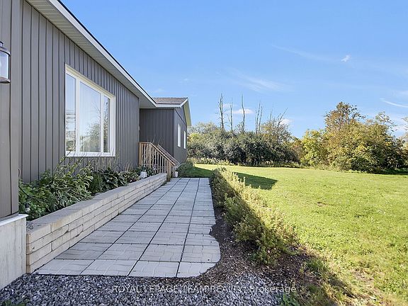 4th image of 10664 Blaine Rd