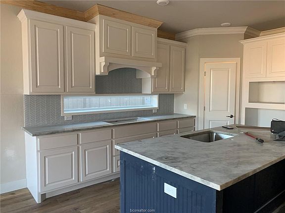 4th image of 5133 Maroon Creek Dr