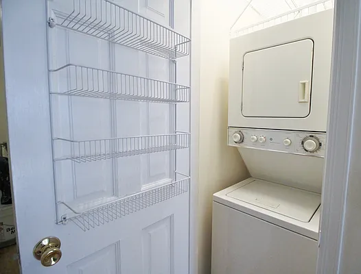 Rented by Julianna Realty Corp | media 12