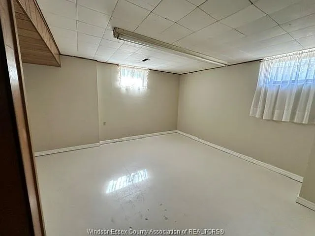 921 Kennedy Dr W — Photo 9