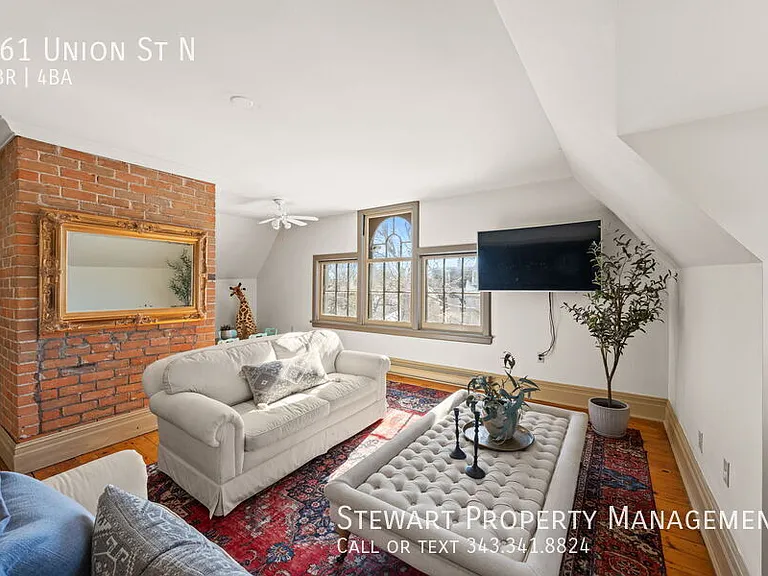 161 Union St N — Photo 38