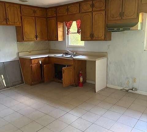 4th image of 5906 Oakdale Rd SE