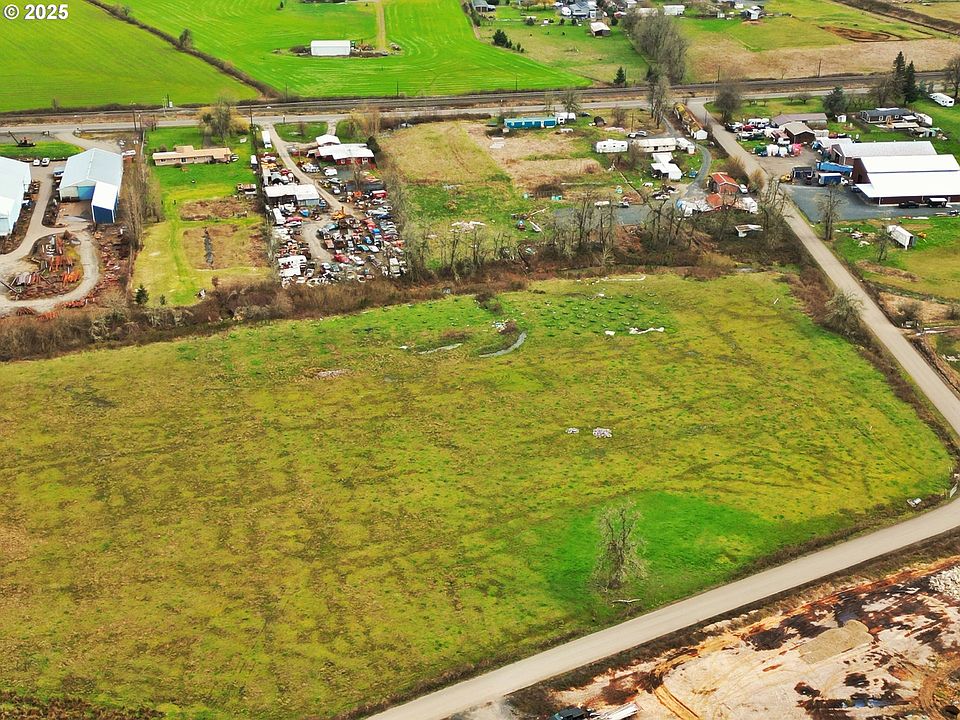 2nd image of 80930 Highway 99