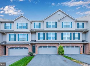 6 Jay Cir, Lemoyne, PA 17043