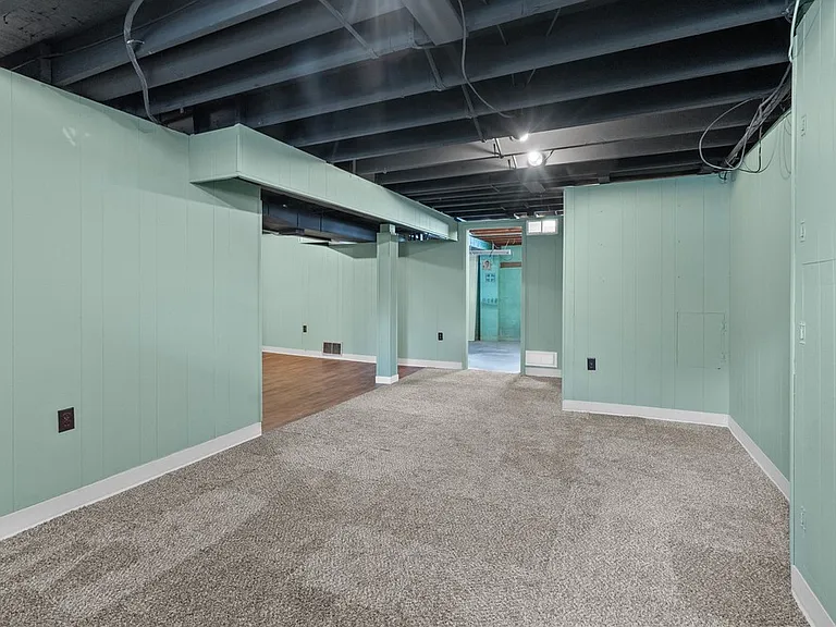 3022 Cottonwood Ln — Photo 16