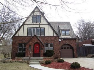 2806 Valley Dr, Sioux City, IA 51104