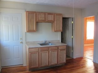 190 College St, Springfield, MA 01109