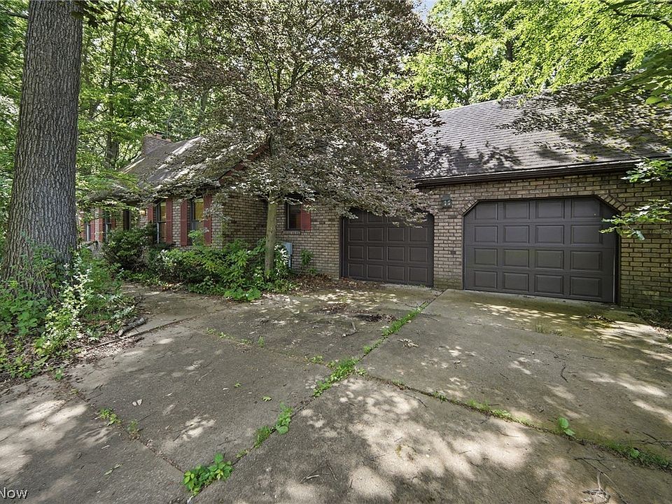 2nd image of 776 Perry Ave