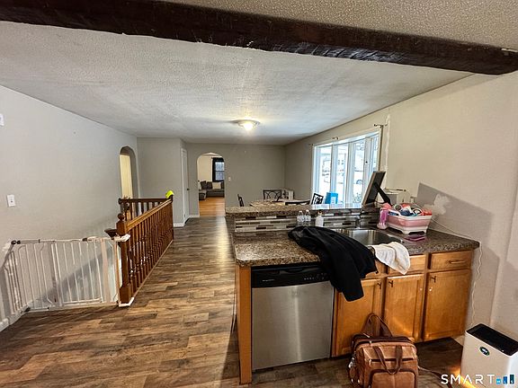 5th image of 10 Hamilton Court