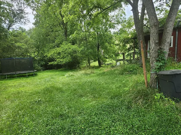 573 Walnut Hill Rd, Shinnston, WV 26431