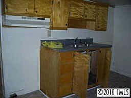 2nd image of 436 Bell St