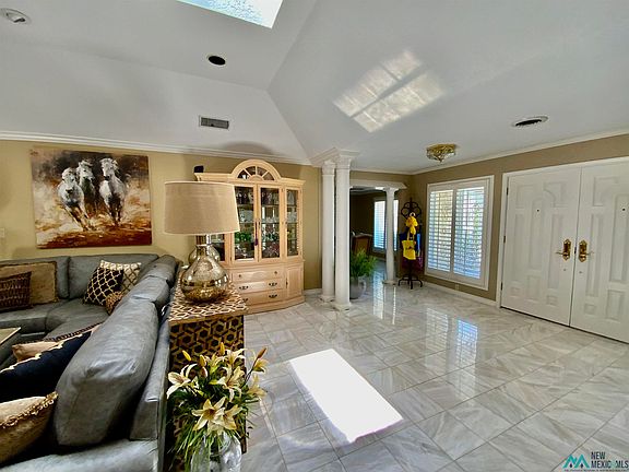 4th image of 601 E Jemez St