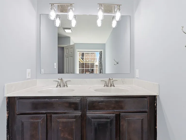 12250 Eddington Pl — Photo 29