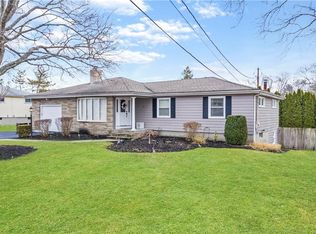 12 Elmhurst Dr, Smithfield, RI 02828