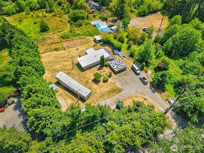 2nd image of 21408 Big Valley Road NE