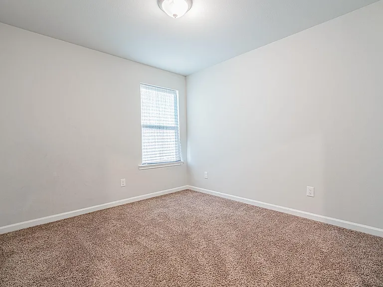 101 Eagle Lake Dr — Photo 11