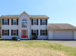 1217 Allegheny Dr, Blakeslee, PA