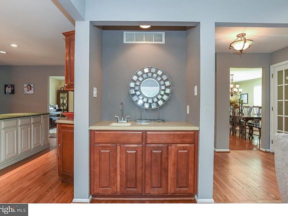 5th image of 368 Misty Vale Dr
