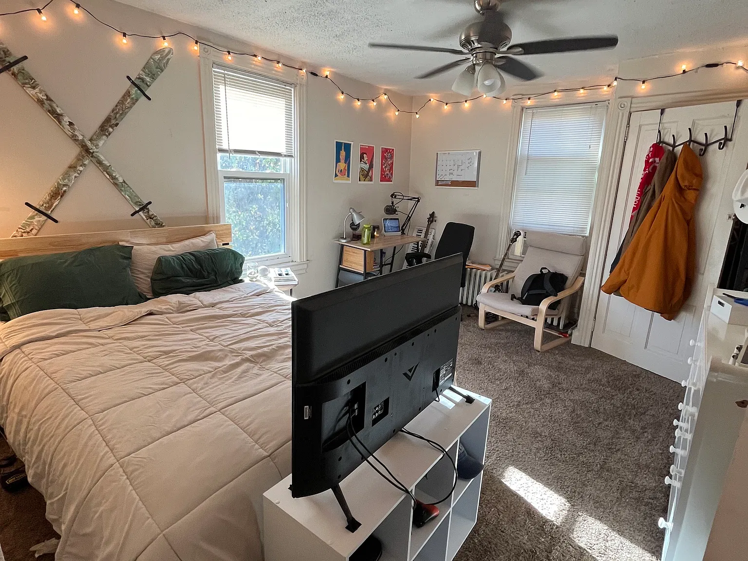 4 bed, 2.0 bath, $2,310 — Photo 3