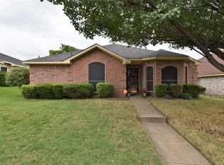 1228 Cedarcrest Dr, Mesquite, TX 75149