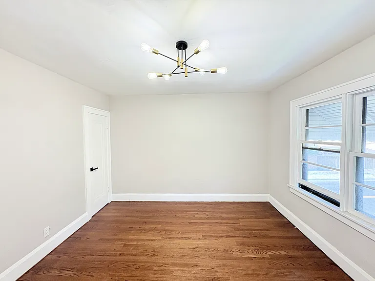 901 Woodsdale Ave — Photo 16