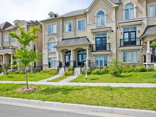 18 Campobello St, Vaughan, ON L6A 5B3