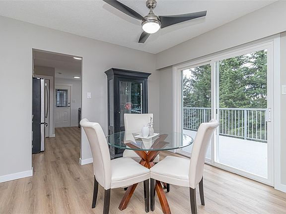 5th image of 125 Arbutus Cres