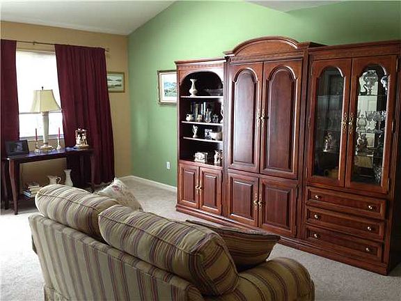 3rd image of 108 Sandpiper Ln