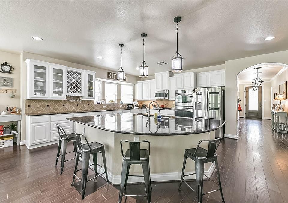 1st image of 2033 Forest Haven Dr