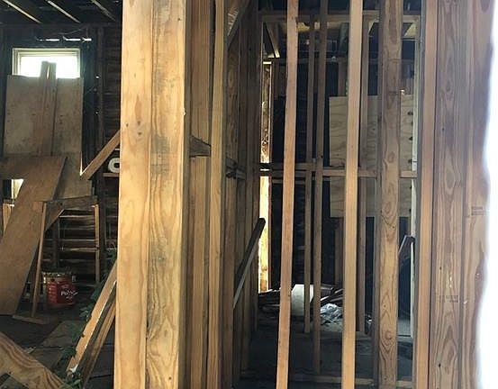 5th image of 1823 Columbus St