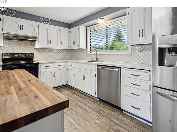 2nd image of 3780 SE 21st Dr