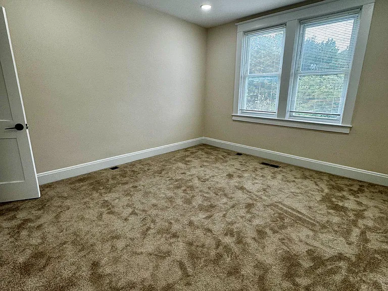 2613 Chesterfield Ave — Photo 14