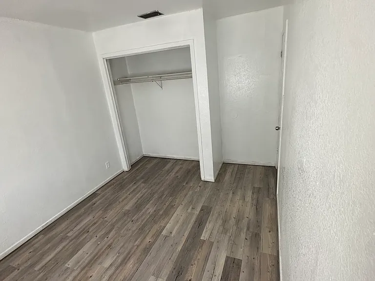 North east bedroom 9 x 10