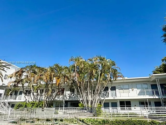 Helen Mar Condo — Photo 1
