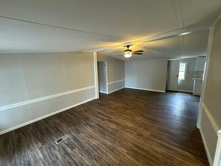 495 Holly Hill Rd — Photo 2