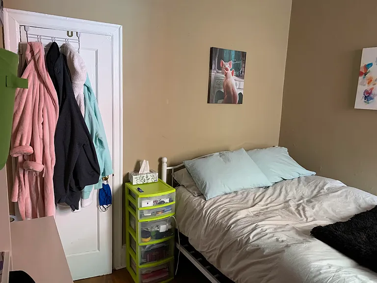 215 Kent St #4 — Photo 7