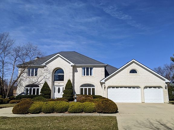 2nd image of 430 Shagbark Ct