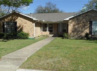 7044 Kingsbury Dr, Dallas, TX 75231