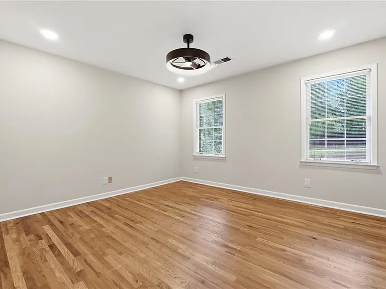 3731 Dunwoody Club Dr — Photo 19